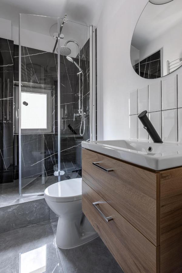 Little Attic By Citylife Suites بوخارست المظهر الخارجي الصورة